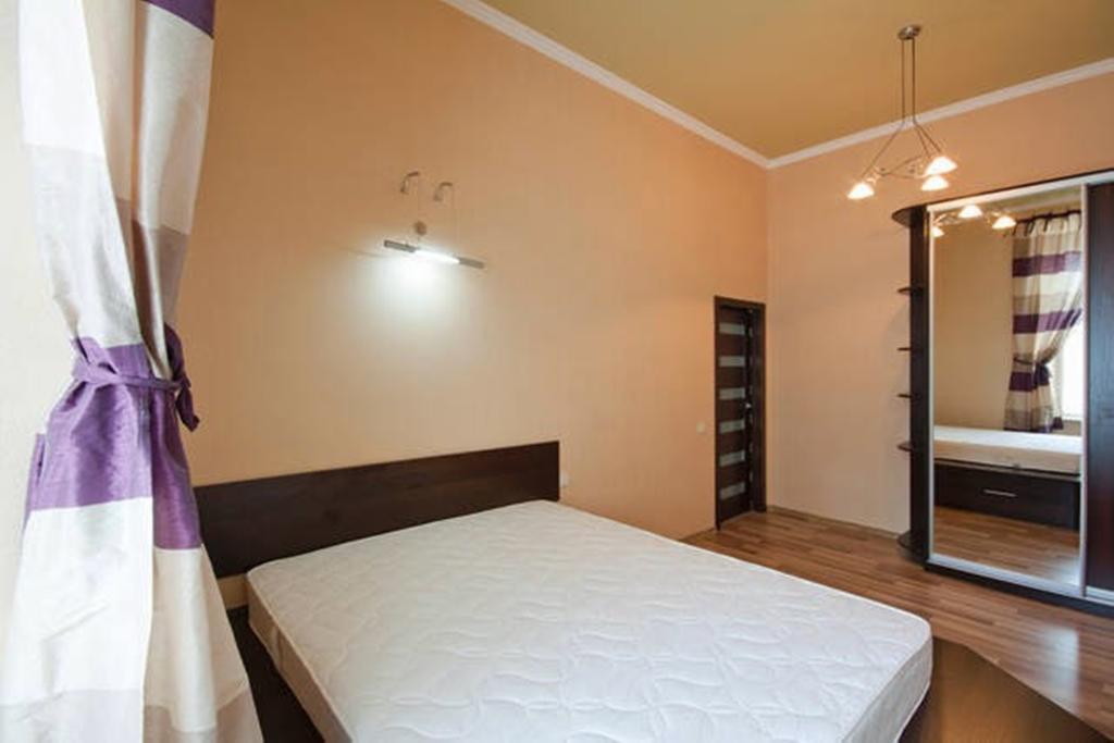 Apartment With Two Separate Bedrooms In The Center Of Lviv- Krakivska 14 Екстер'єр фото